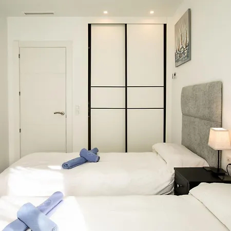 Skyhill Ii By Interhome * نيرخا